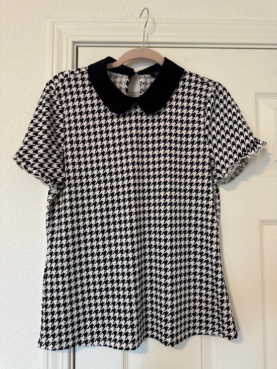 Tops - Black & White Houndstooth Peter Pan Collar Top